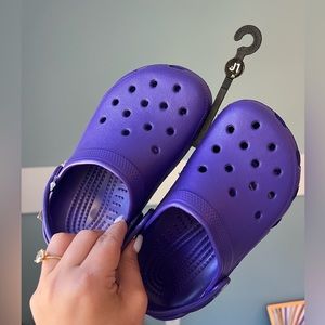 NEW Croc Purple Girls big kid size 1 $28
